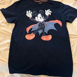 NWOT Disney -womens‎ tee size M